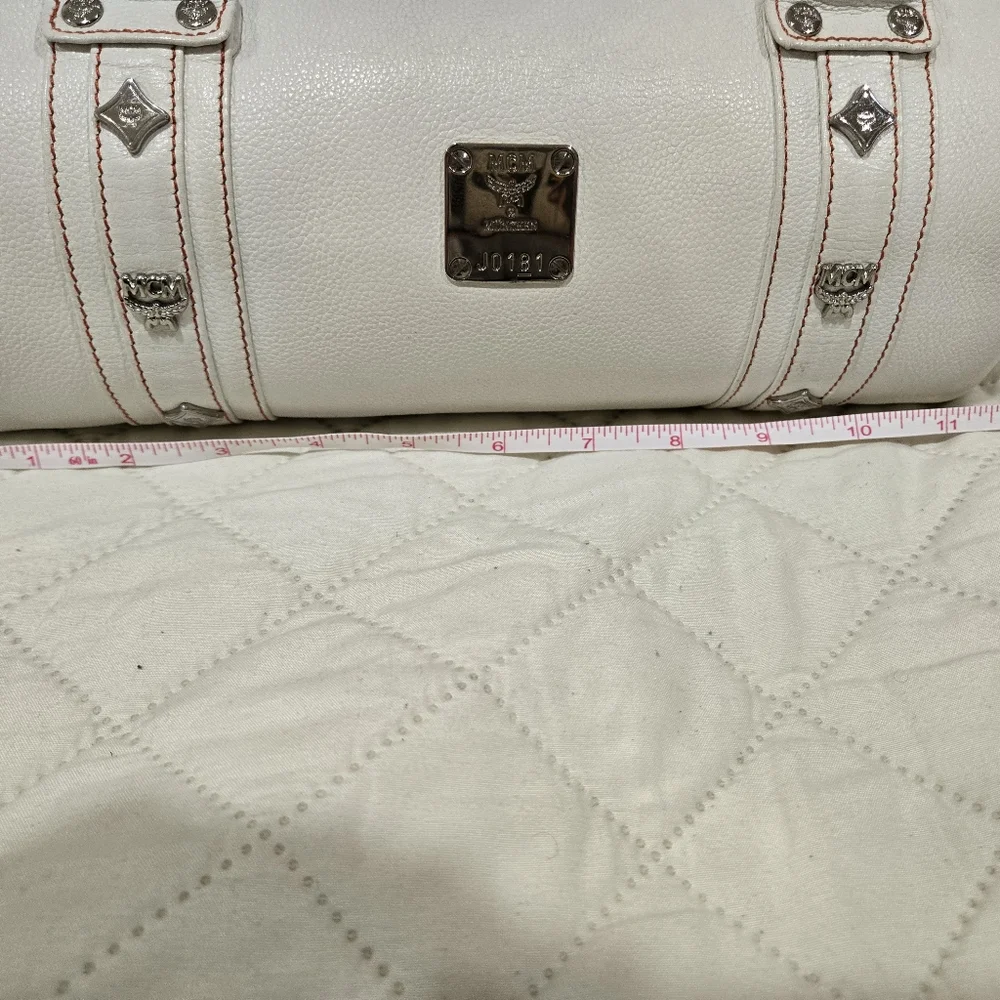 MCM White Leather Women's Barrel Shaped Bag - Picture 8 of 16